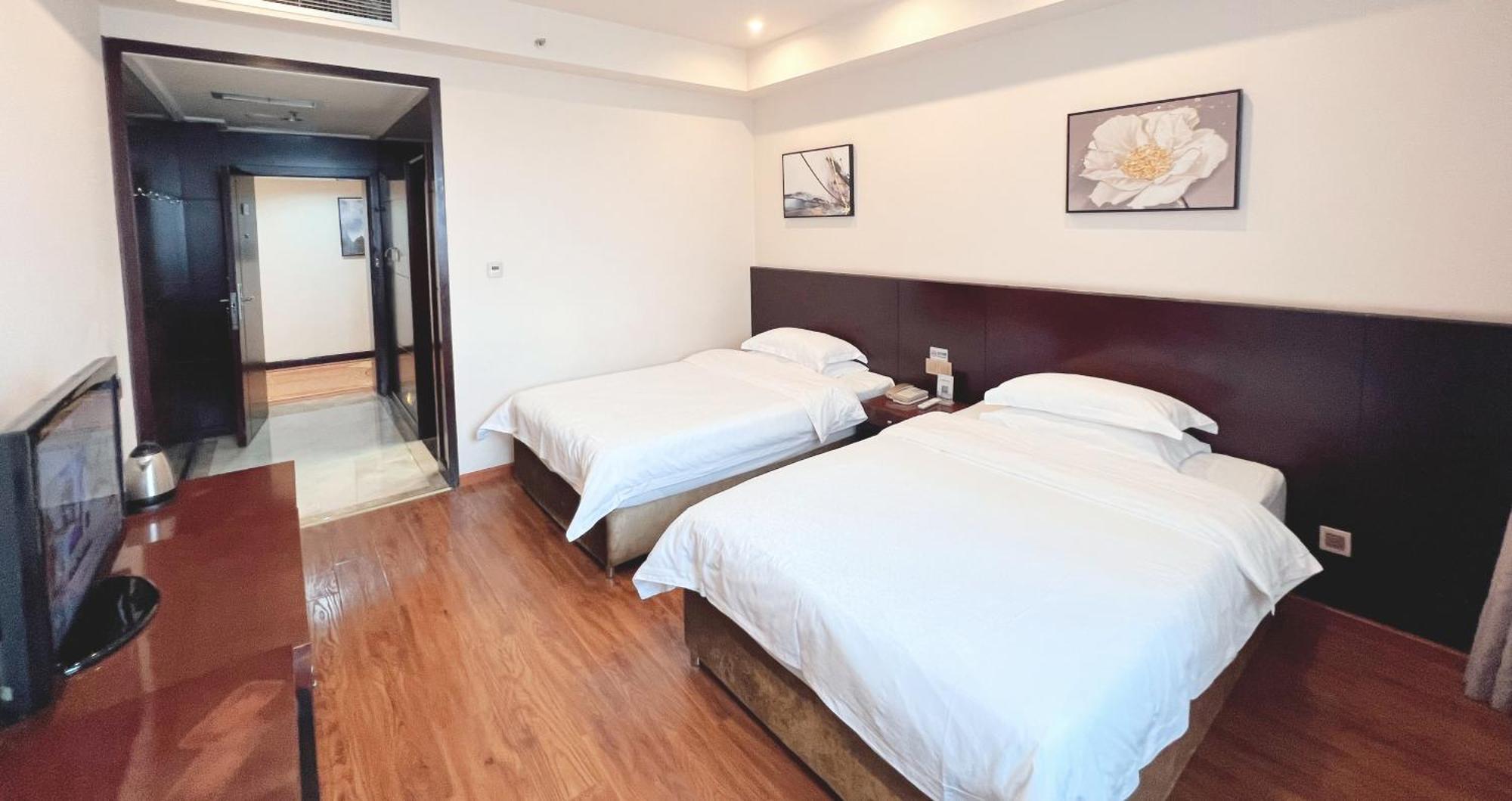 Chengdu Joyhub Cheer Hotel Shuangliu Exterior photo